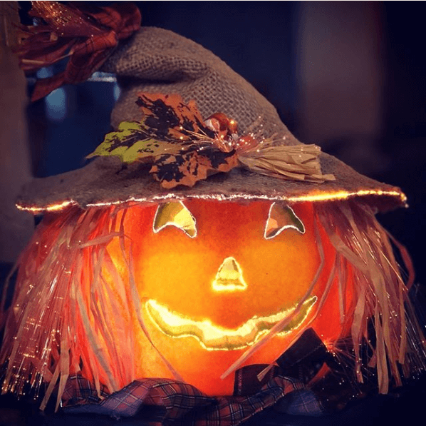 Laura Blog - Laura - DIY Pumpkin Carving Ideas - Classic Witch Pumpkin