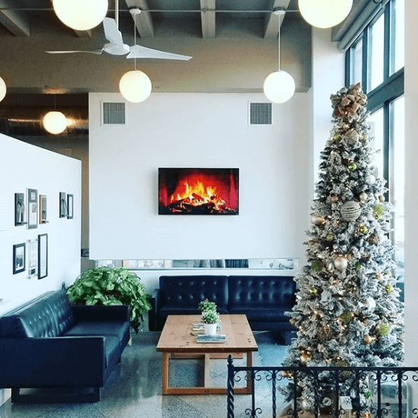 Laura Blog - Laura - Holiday Home Decorating Ideas - Pretend Fireplace