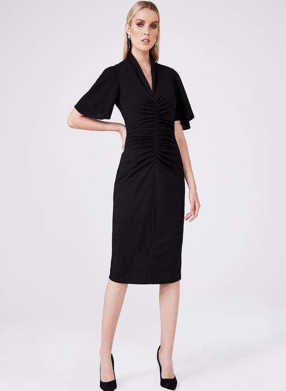 Maggy London – Deep V Ruched Dress