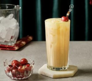 Easy Winter Cocktails | Lifestyle | Laura Blog